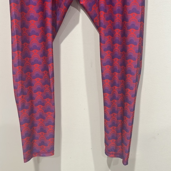 Terez Pink Floral Geo High-Shine Leggings Purple and Red Leggings plus size 1X - Picture 4 of 7
